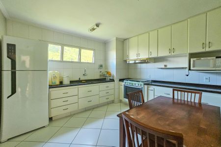 Apartamento para alugar com 200m², 2 quartos e 1 vaga Apartamento para alugar com 200m², 2 quartos e 1 vagaCozinha