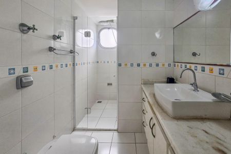 Apartamento para alugar com 200m², 2 quartos e 1 vaga Apartamento para alugar com 200m², 2 quartos e 1 vagaBanheiro Social