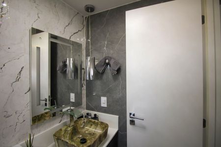 Apartamento à venda com 60m², 2 quartos e 1 vagaBanheiro da Suíte