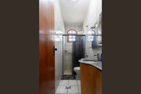 Casa à venda com 120m², 2 quartos e 2 vagas Casa à venda com 120m², 2 quartos e 2 vagasBanheiro Social