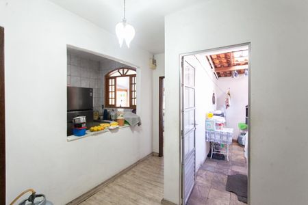 Casa à venda com 120m², 2 quartos e 2 vagas Casa à venda com 120m², 2 quartos e 2 vagasCopa