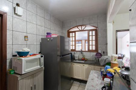 Casa à venda com 120m², 2 quartos e 2 vagas Casa à venda com 120m², 2 quartos e 2 vagasCozinha
