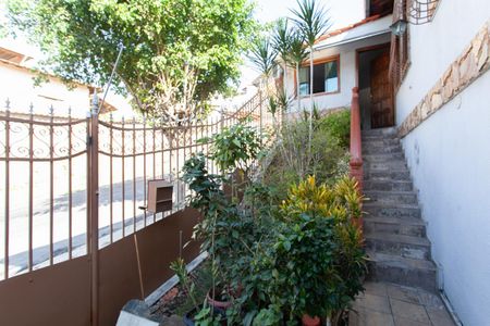 Casa à venda com 120m², 2 quartos e 2 vagas Casa à venda com 120m², 2 quartos e 2 vagasJardim