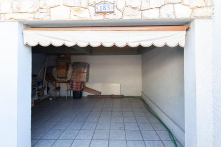 Casa à venda com 120m², 2 quartos e 2 vagas Casa à venda com 120m², 2 quartos e 2 vagasGaragem