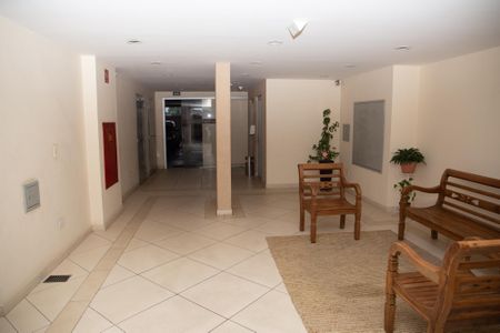 Apartamento para alugar com 84m², 2 quartos e 2 vagasHall de entrada