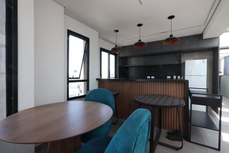 Studio à venda com 27m², 1 quarto e sem vagaÁrea comum - Salão de festas