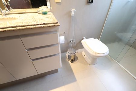 Casa para alugar com 350m², 4 quartos e 4 vagasBanheiro Suíte 2