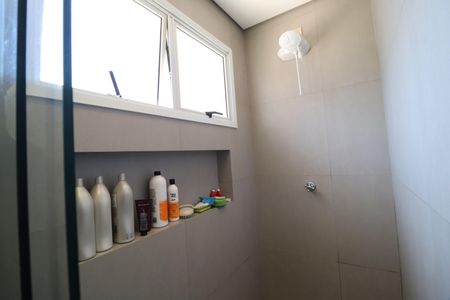 Casa para alugar com 350m², 4 quartos e 4 vagasBanheiro Suíte 4