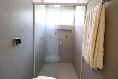 Casa para alugar com 350m², 4 quartos e 4 vagasBanheiro Suíte 2