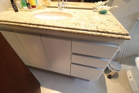 Casa para alugar com 350m², 4 quartos e 4 vagasBanheiro Suíte 2