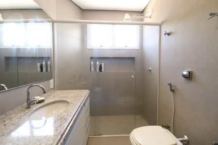 Casa para alugar com 350m², 4 quartos e 4 vagasBanheiro Suíte 3
