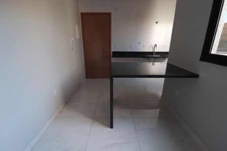 Apartamento à venda com 76m², 2 quartos e 1 vagaSala