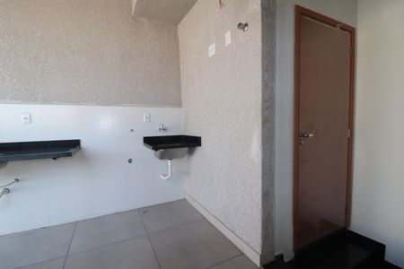 Apartamento à venda com 76m², 2 quartos e 1 vagaÁrea de Serviço