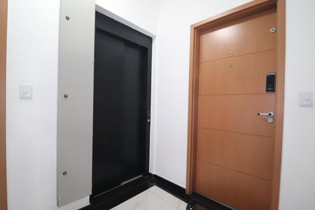 Apartamento à venda com 76m², 2 quartos e 1 vagaElevador
