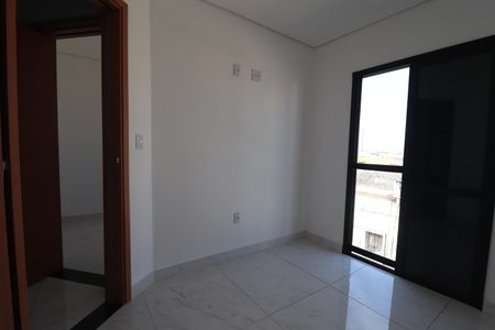Apartamento à venda com 76m², 2 quartos e 1 vagaQuarto 2