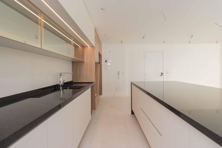 Apartamento à venda com 118m², 3 quartos e 2 vagasCozinha