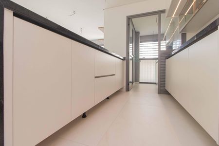 Apartamento à venda com 118m², 3 quartos e 2 vagasCozinha