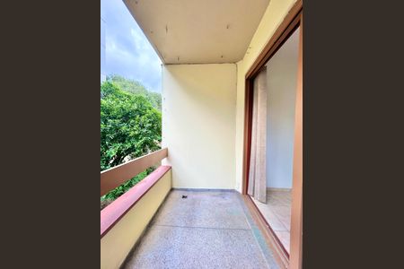 Apartamento à venda com 68m², 2 quartos e 1 vaga Apartamento à venda com 68m², 2 quartos e 1 vagaVaranda