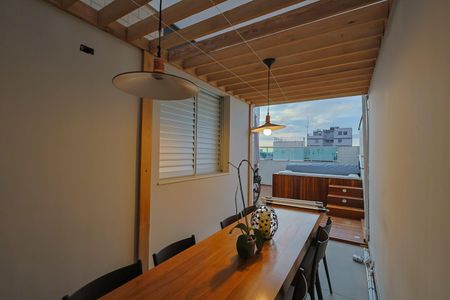 Apartamento à venda com 314m², 4 quartos e 5 vagasTerraço