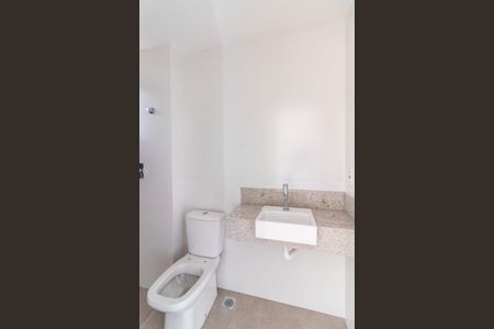 Apartamento para alugar com 62m², 2 quartos e 2 vagas Apartamento para alugar com 62m², 2 quartos e 2 vagasBanheiro