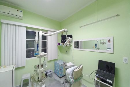 Casa à venda com 124m², 3 quartos e 4 vagas Casa à venda com 124m², 3 quartos e 4 vagasQuarto 1