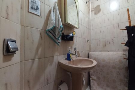 Casa à venda com 124m², 3 quartos e 4 vagas Casa à venda com 124m², 3 quartos e 4 vagasBanheiro de Serviço