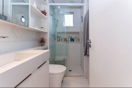 Apartamento à venda com 84m², 2 quartos e 1 vaga Apartamento à venda com 84m², 2 quartos e 1 vagaBanheiro da Suíte