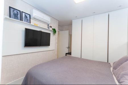 Apartamento à venda com 84m², 2 quartos e 1 vaga Apartamento à venda com 84m², 2 quartos e 1 vagaSuíte