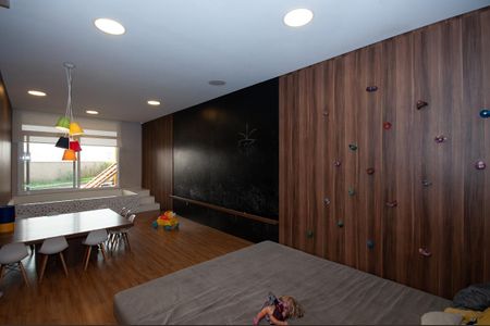 Apartamento à venda com 84m², 2 quartos e 1 vaga Apartamento à venda com 84m², 2 quartos e 1 vagaÁrea Comum - Brinquedoteca