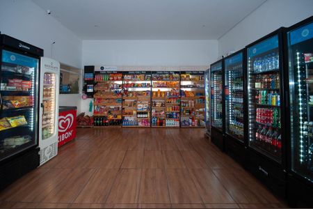 Apartamento à venda com 84m², 2 quartos e 1 vaga Apartamento à venda com 84m², 2 quartos e 1 vagaÁrea Comum - Minimercado