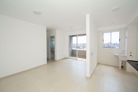 Sala de apartamento para alugar com 2 quartos, 60m² em Nova Suíça, Belo Horizonte