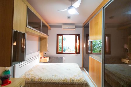 Casa à venda com 120m², 3 quartos e 2 vagas Casa à venda com 120m², 3 quartos e 2 vagasQuarto 02