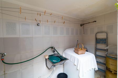 Casa à venda com 120m², 3 quartos e 2 vagas Casa à venda com 120m², 3 quartos e 2 vagasÁrea de Serviço