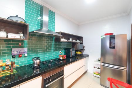 Casa à venda com 120m², 3 quartos e 2 vagas Casa à venda com 120m², 3 quartos e 2 vagasCozinha