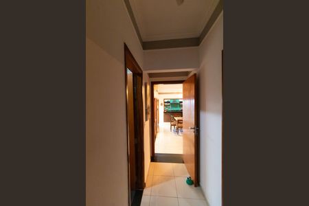 Casa à venda com 120m², 3 quartos e 2 vagas Casa à venda com 120m², 3 quartos e 2 vagasCorredor