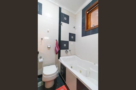 Casa à venda com 120m², 3 quartos e 2 vagas Casa à venda com 120m², 3 quartos e 2 vagasBanheiro