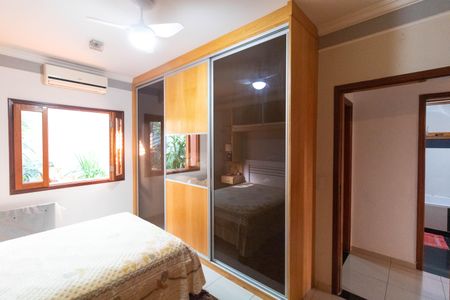 Casa à venda com 120m², 3 quartos e 2 vagas Casa à venda com 120m², 3 quartos e 2 vagasQuarto 02