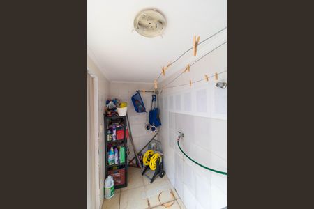 Casa à venda com 120m², 3 quartos e 2 vagas Casa à venda com 120m², 3 quartos e 2 vagasÁrea de Serviço