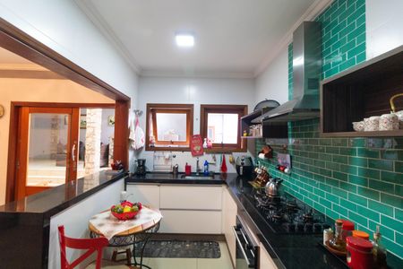 Casa à venda com 120m², 3 quartos e 2 vagas Casa à venda com 120m², 3 quartos e 2 vagasCozinha