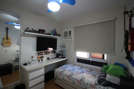 Casa de condomínio à venda com 146m², 4 quartos e 2 vagasQuarto 3