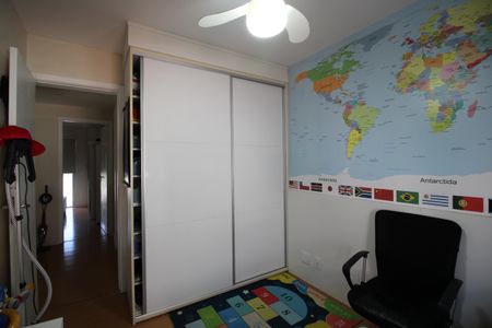 Casa de condomínio à venda com 146m², 4 quartos e 2 vagasQuarto 2