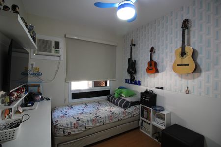 Casa de condomínio à venda com 146m², 4 quartos e 2 vagasQuarto 3