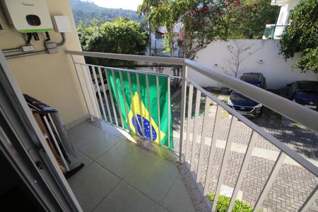 Casa de condomínio à venda com 146m², 4 quartos e 2 vagasSuíte Varanda
