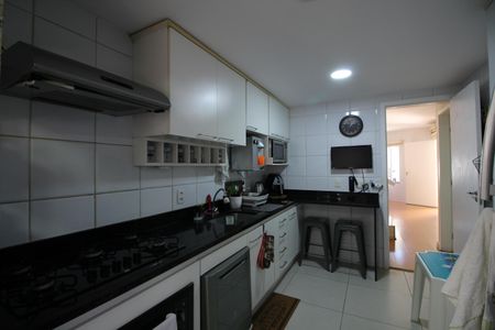 Casa de condomínio à venda com 146m², 4 quartos e 2 vagasCozinha