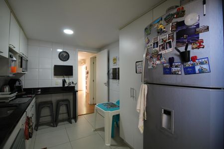 Casa de condomínio à venda com 146m², 4 quartos e 2 vagasCozinha