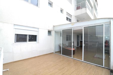 Apartamento à venda com 137m², 2 quartos e 2 vagas Apartamento à venda com 137m², 2 quartos e 2 vagasTerraço