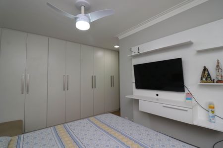 Apartamento à venda com 137m², 2 quartos e 2 vagas Apartamento à venda com 137m², 2 quartos e 2 vagasSuíte