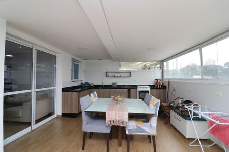 Apartamento à venda com 137m², 2 quartos e 2 vagas Apartamento à venda com 137m², 2 quartos e 2 vagasÁrea gourmet