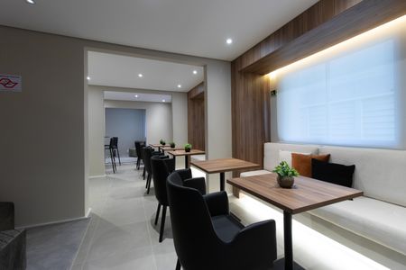 Apartamento à venda com 28m², 1 quarto e sem vaga Apartamento à venda com 28m², 1 quarto e sem vagaÁrea comum - Salão de festas