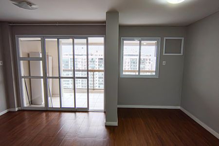 Apartamento para alugar com 185m², 3 quartos e 2 vagas Apartamento para alugar com 185m², 3 quartos e 2 vagasSala